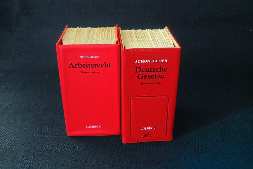 Fachliteratur für Arbeitsrecht und deutsche Gesetze