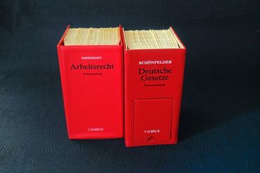 Fachliteratur für Arbeitsrecht und deutsche Gesetze