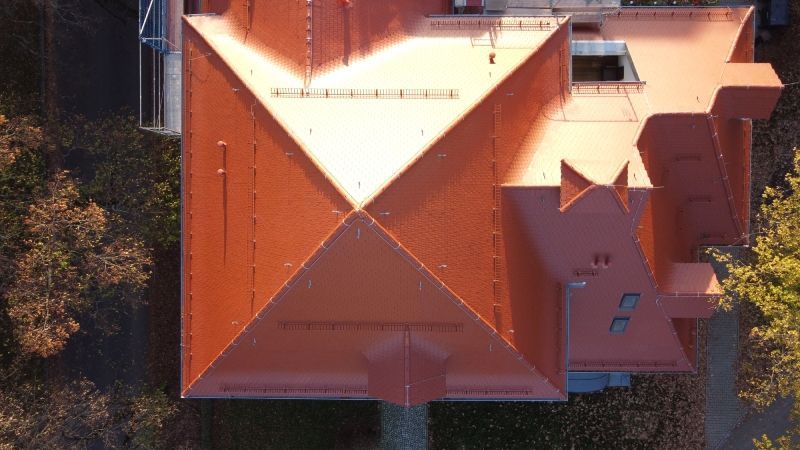 Dach, Arbeit von Schwarz Dach