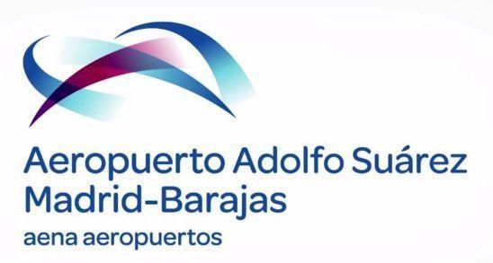 Logotipo del Aeropuerto Adolfo Suárez Madrid-Barajas. Presenta una forma abstracta azul, rosa y blanca sobre texto.