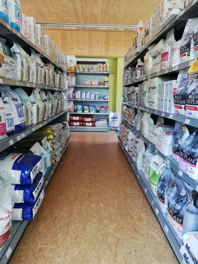 Petshop von der Kleintierpraxis / Klinik und Petshop Adlergarten Dr. med. vet. Flavio Regli