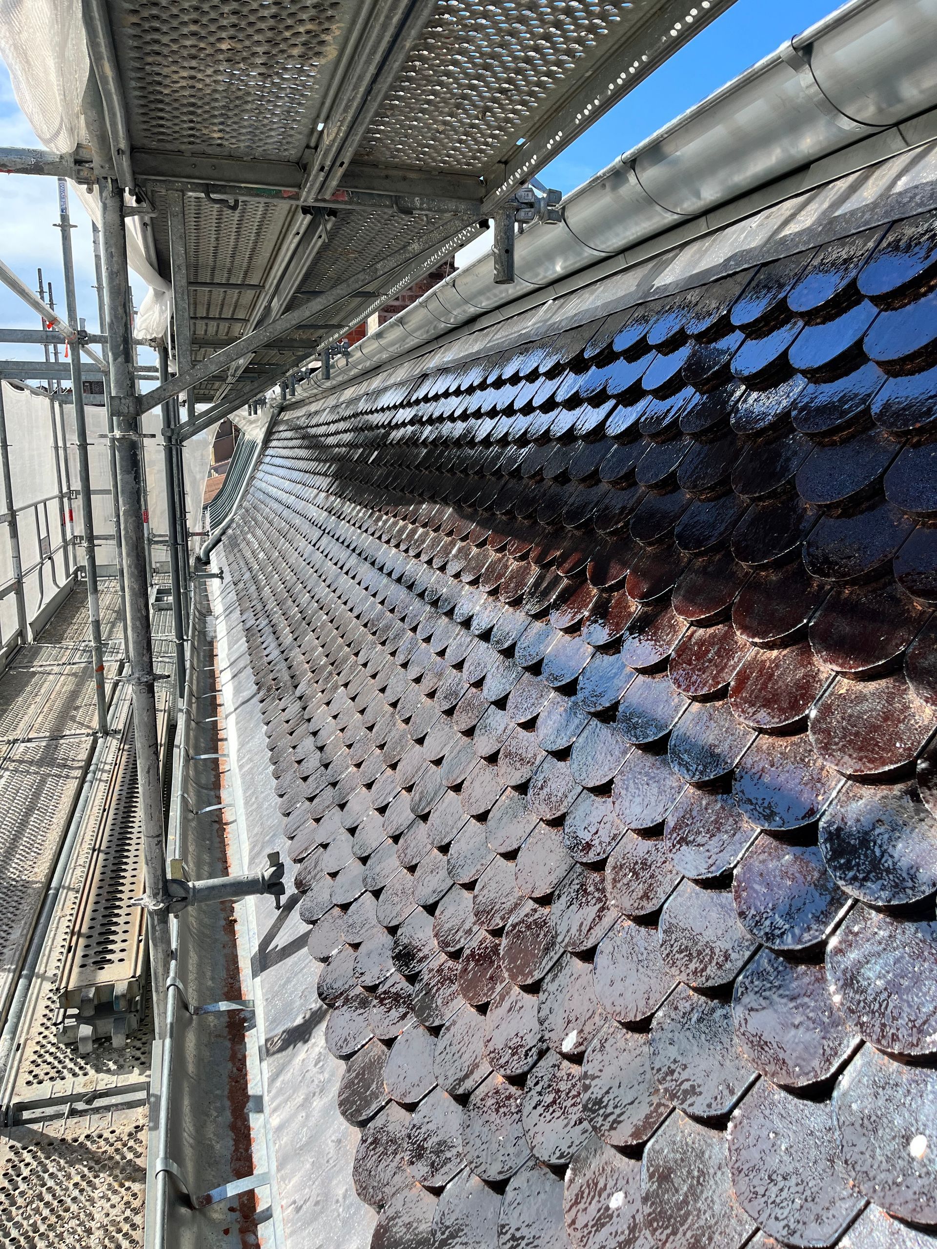 Détails de la pose d'ardoises