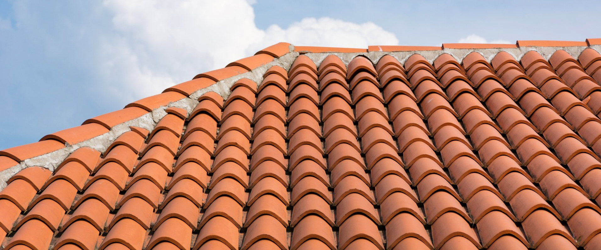 Tuiles en terre cuite