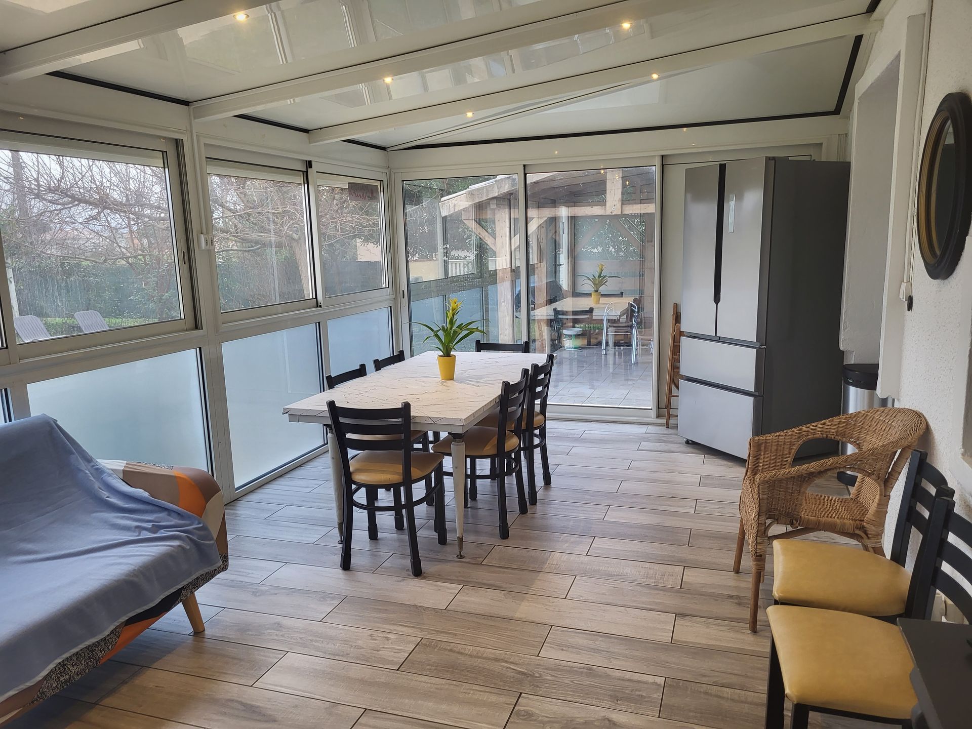 Table salle à manger gîte