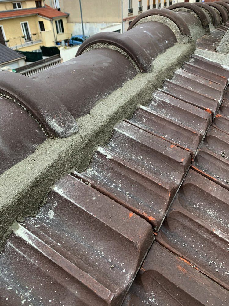 Faîtage scellé au mortier