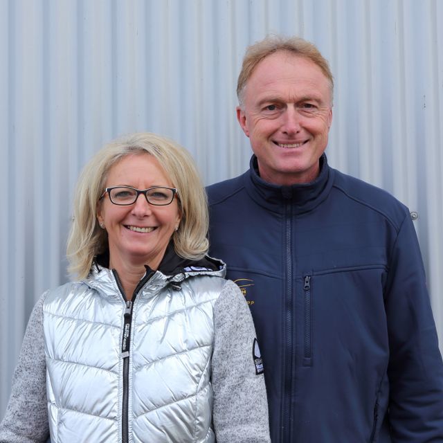 Team von Hirsch Karosseriebau GmbH