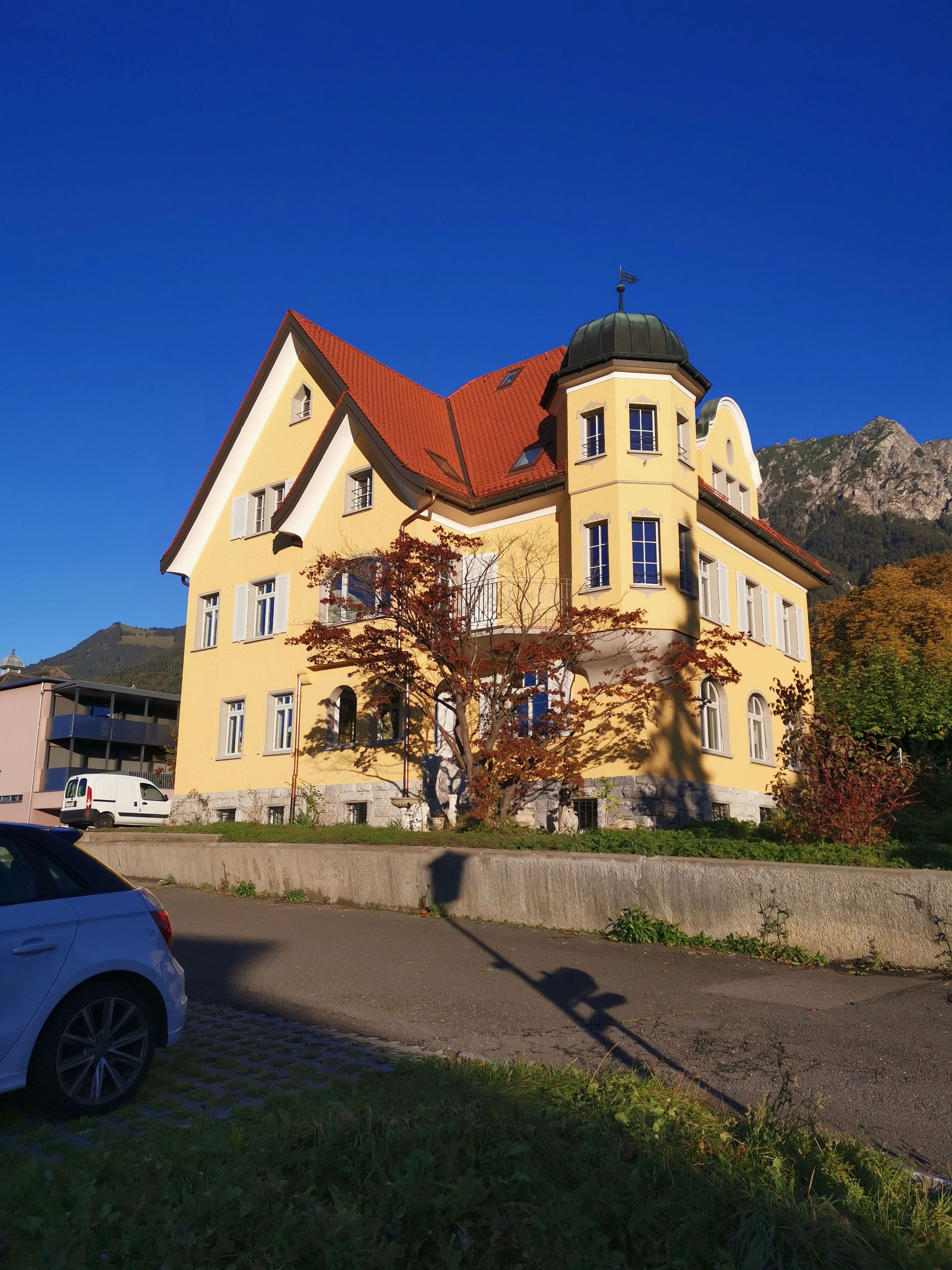 Fassaden malen - Martina Ender Malergeschäft Anstalt – Schaan