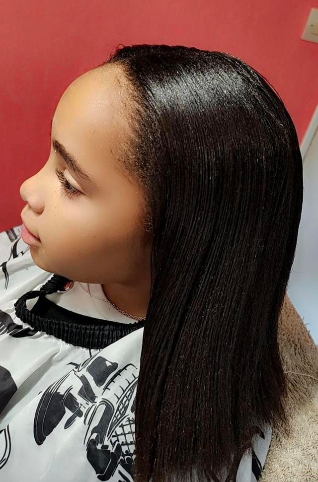 Cheveux lisse défrisage