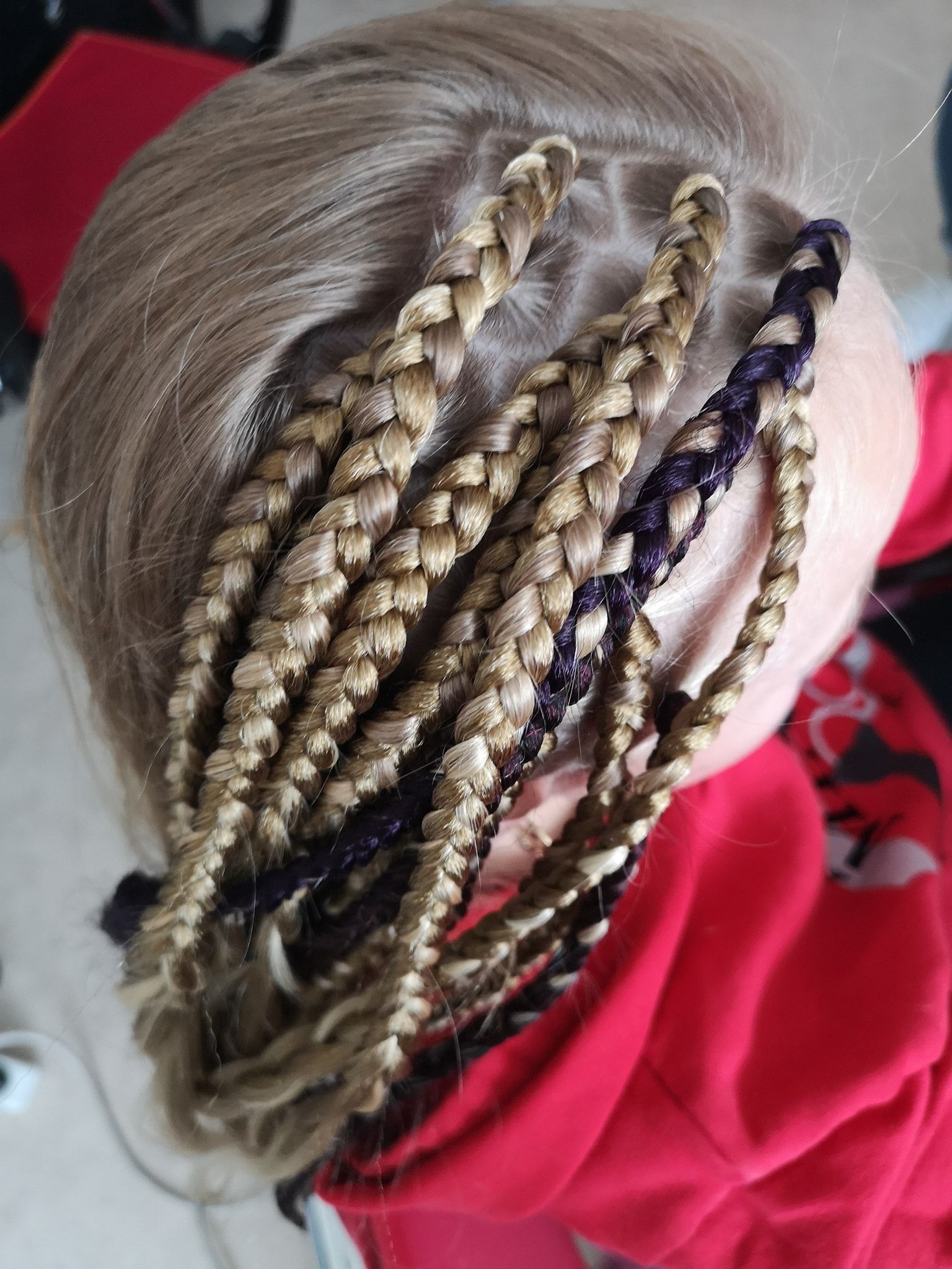 Tressage sur cheveux afros