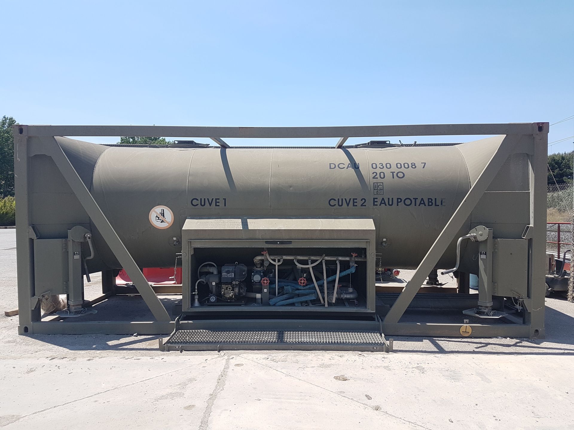 Citerne à eau de 10 500 litres