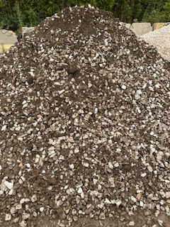 mélange terre pierre en vrac