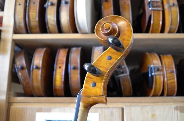 galerie-photos-atelier-kaspar-maurer-luthier-geneve