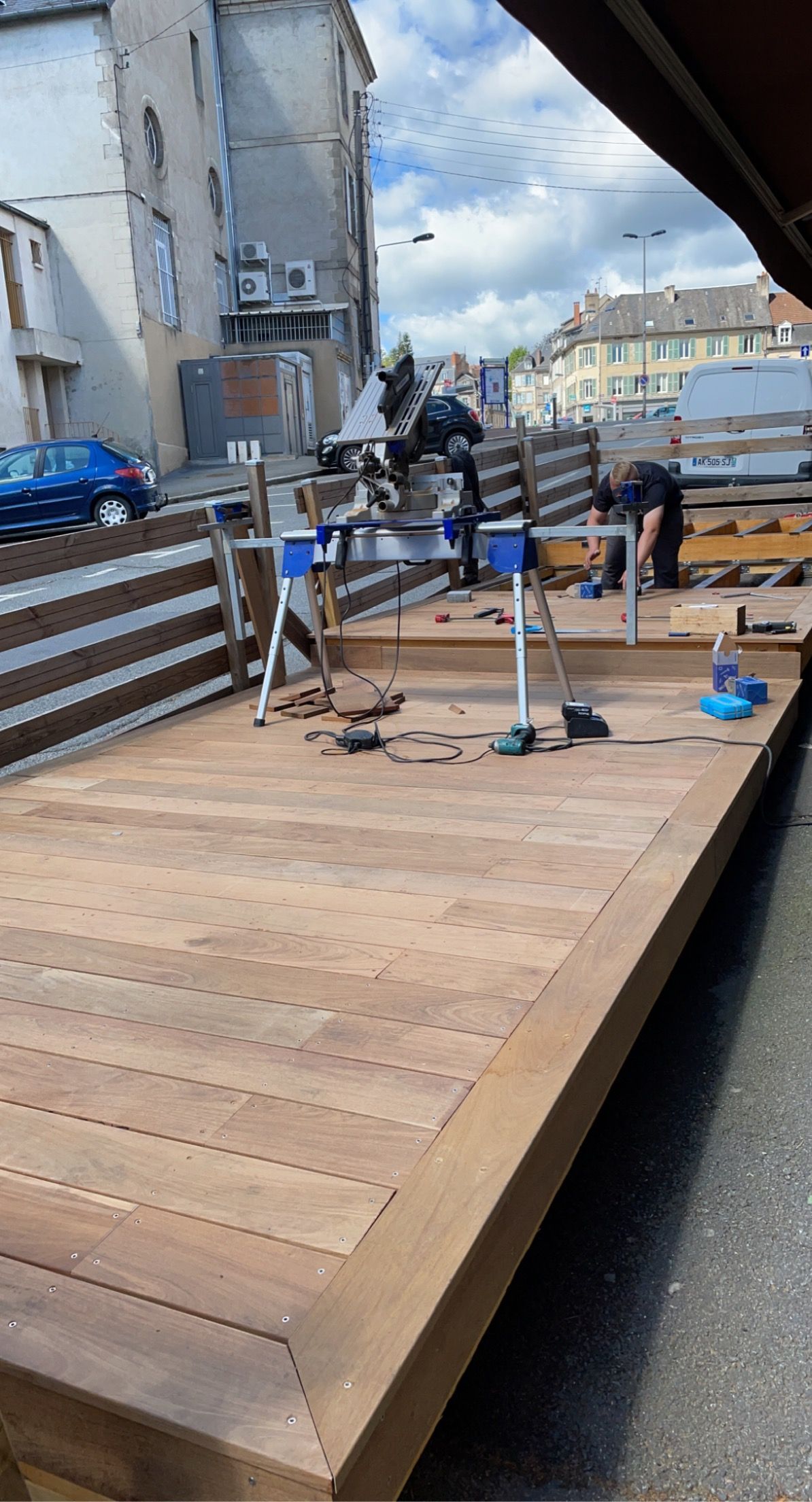 Création d'une terrasse en bois chez un professionnel 3