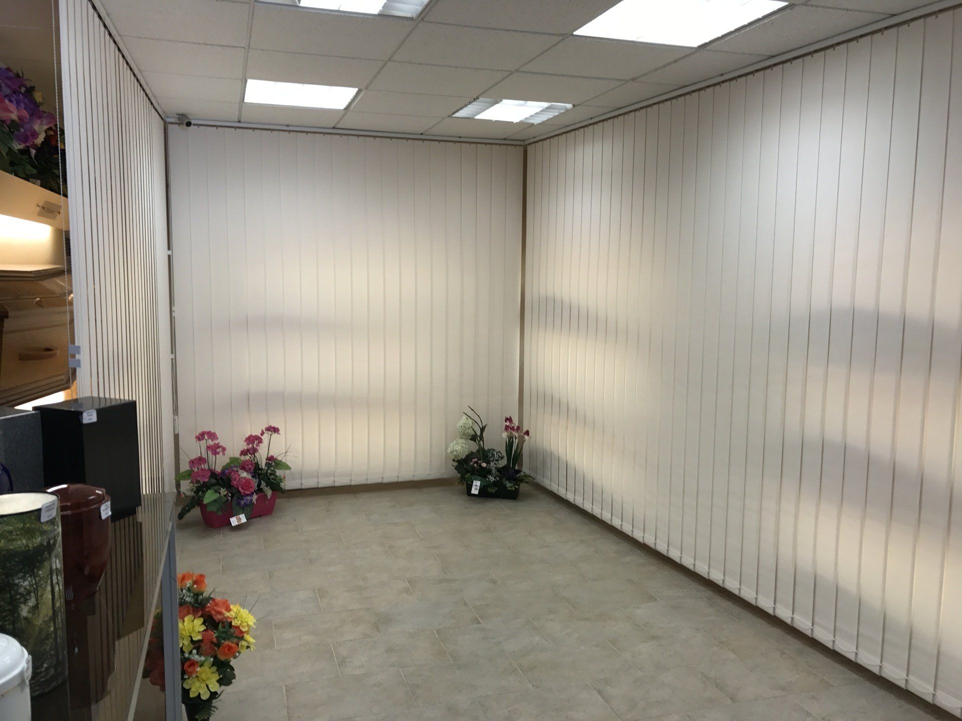 Stores bandes verticales