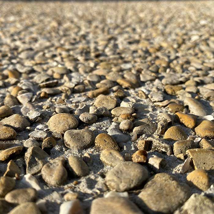 Une allée en cours de construction