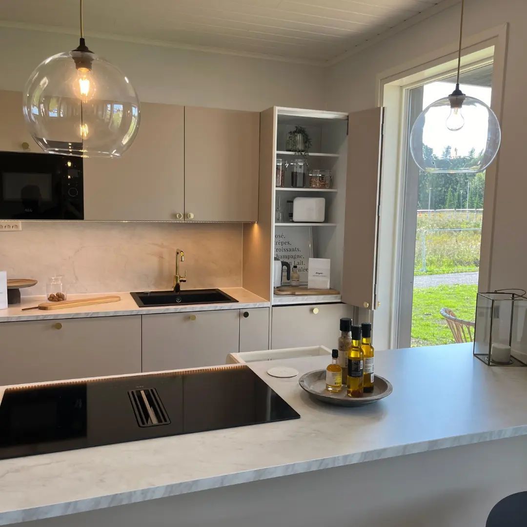 Toimiva keittiösuunnitelma ja toteutus