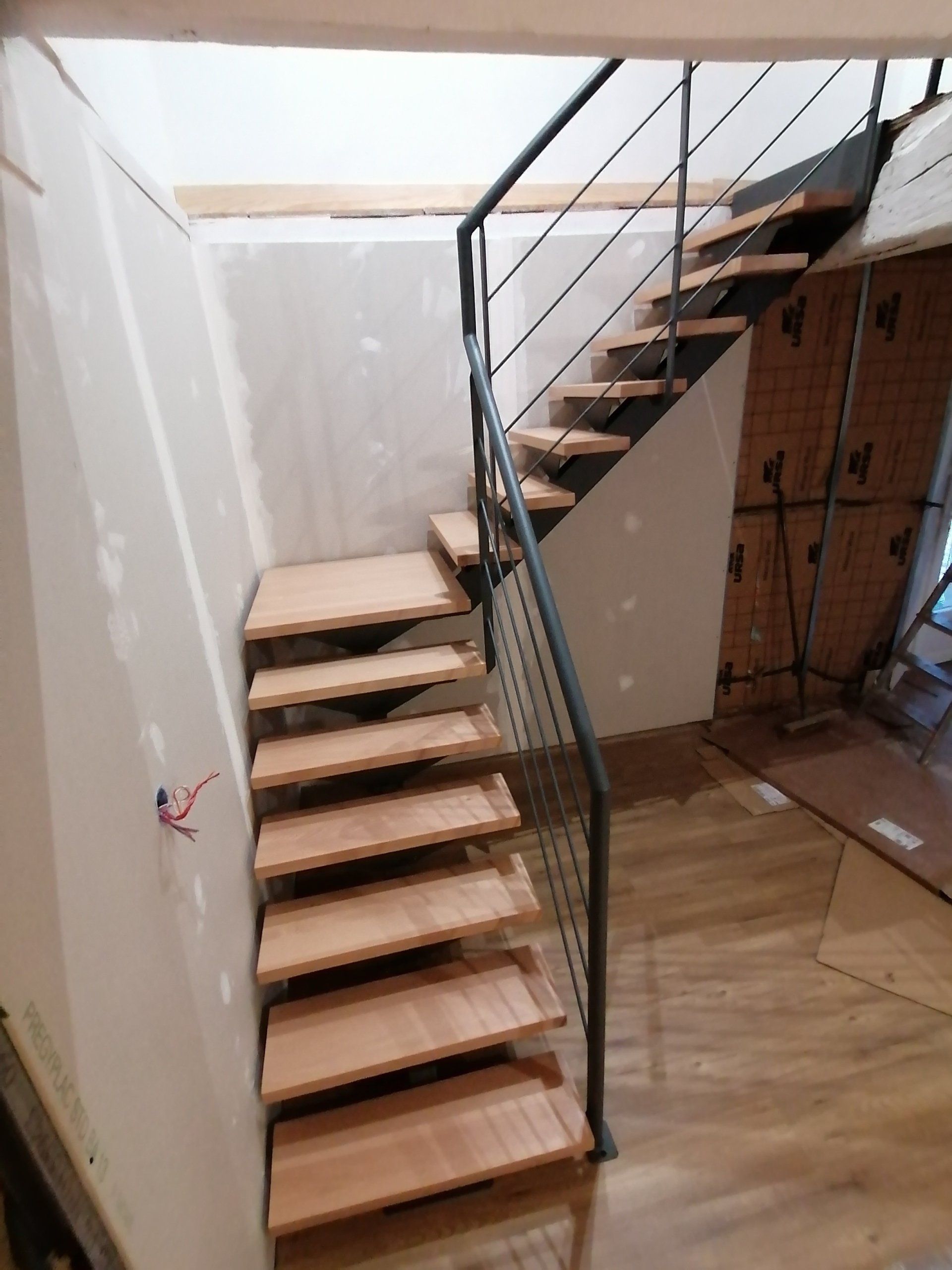 Escalier à gauche