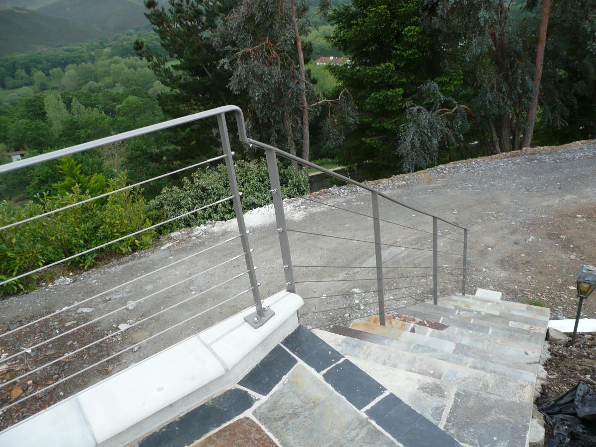 Fer Équipe à Ascain, garde corps dans un escalier