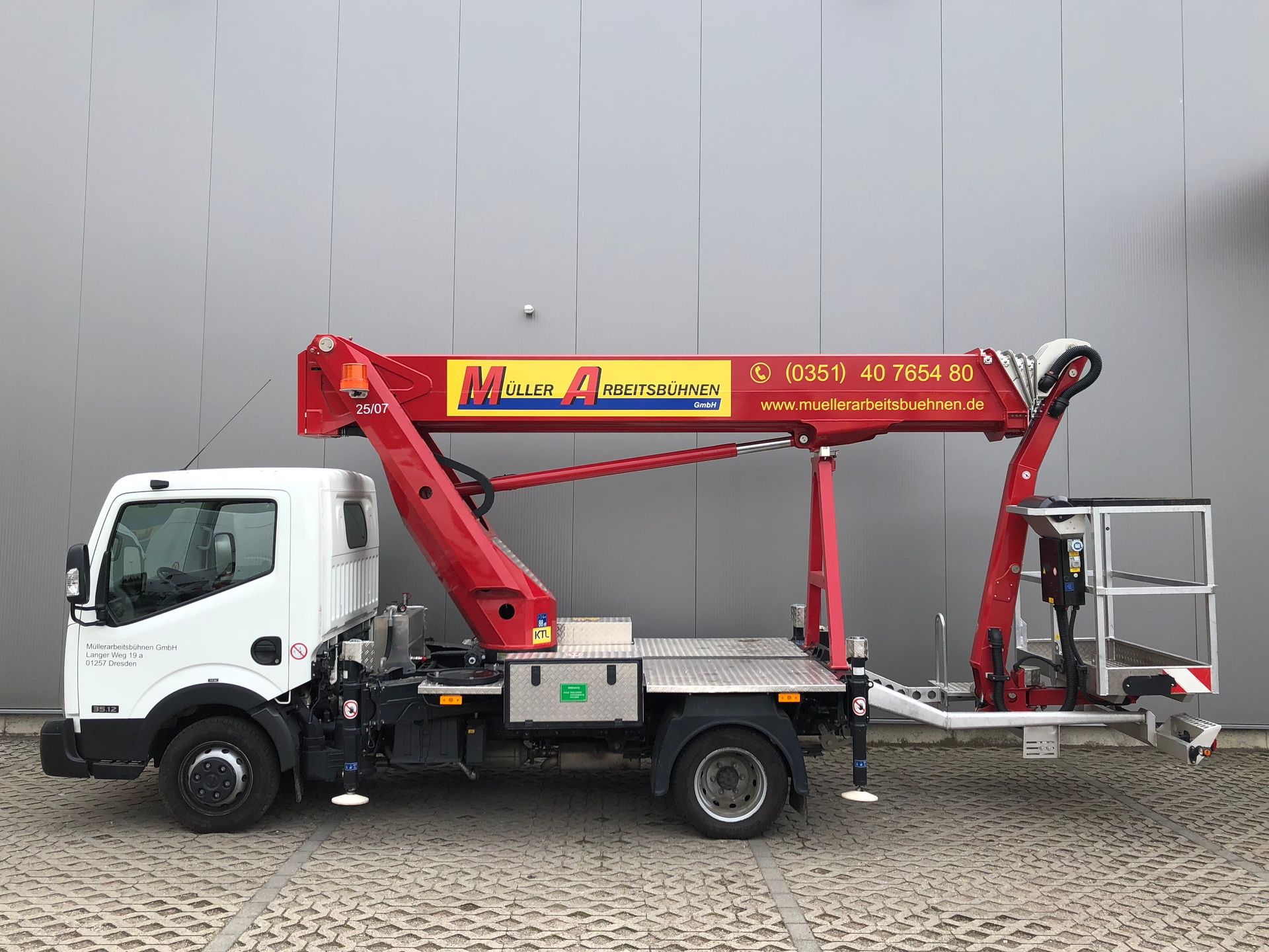 Müller Arbeitsbühnen P250BK