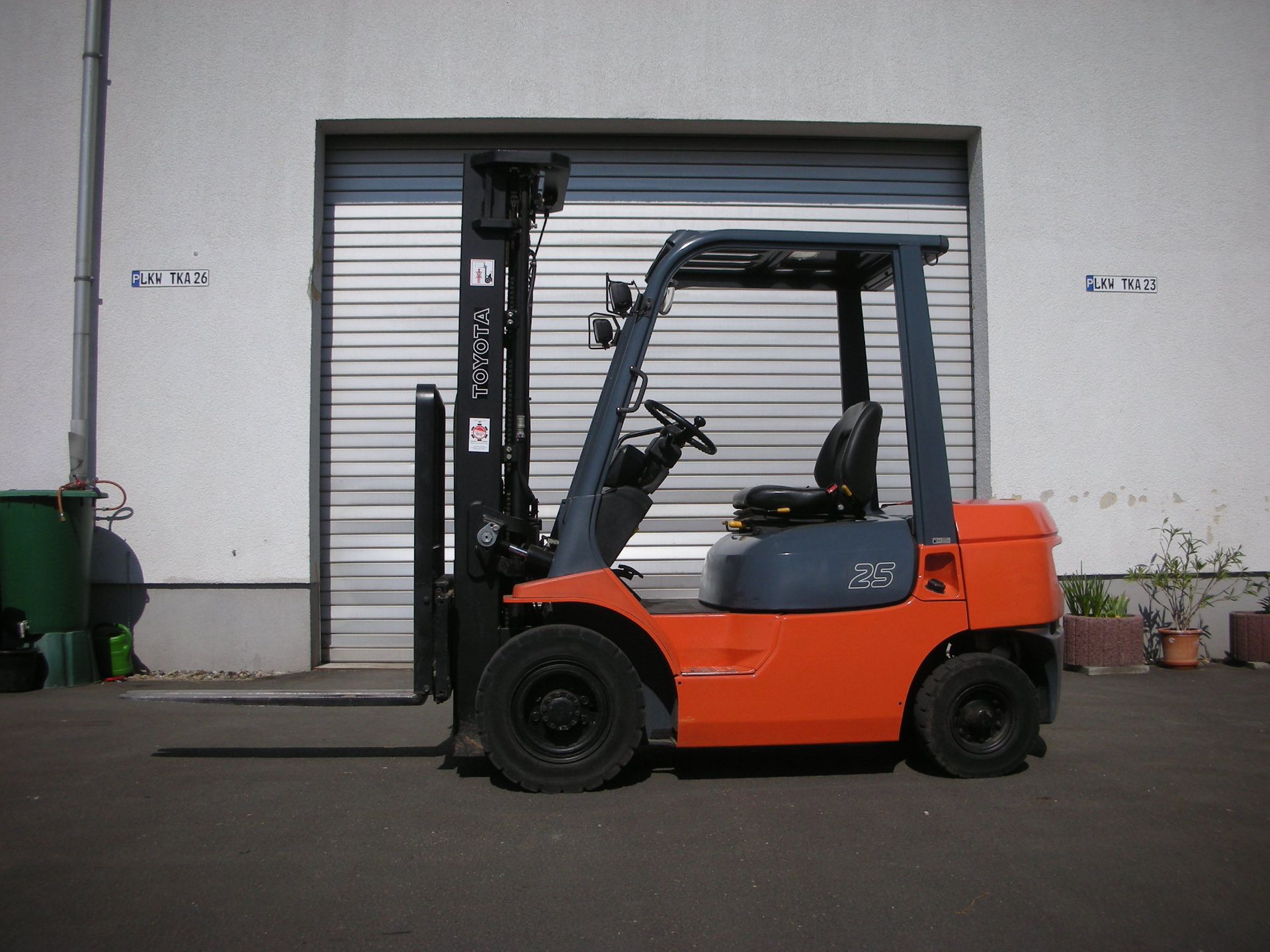 Müller Arbeitsbühnen Dieselstapler 2.5t 