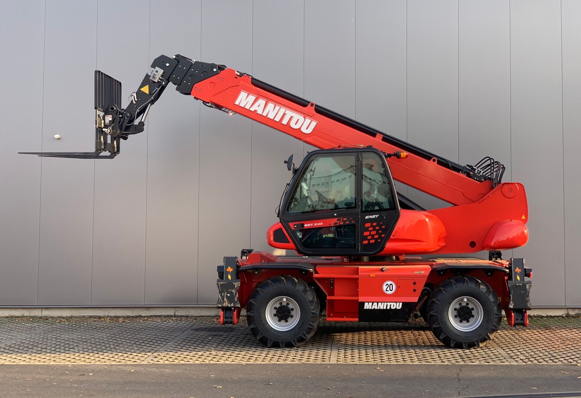 Müller Arbeitsbühnen Teleskopstapler Manitou MRT 2145