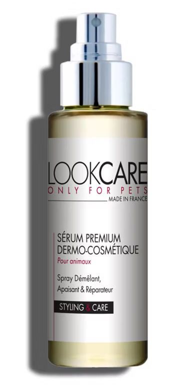 Un flacon pulvérisateur de sérum dermocosmétique premium pour animaux de compagnie Lookcare.