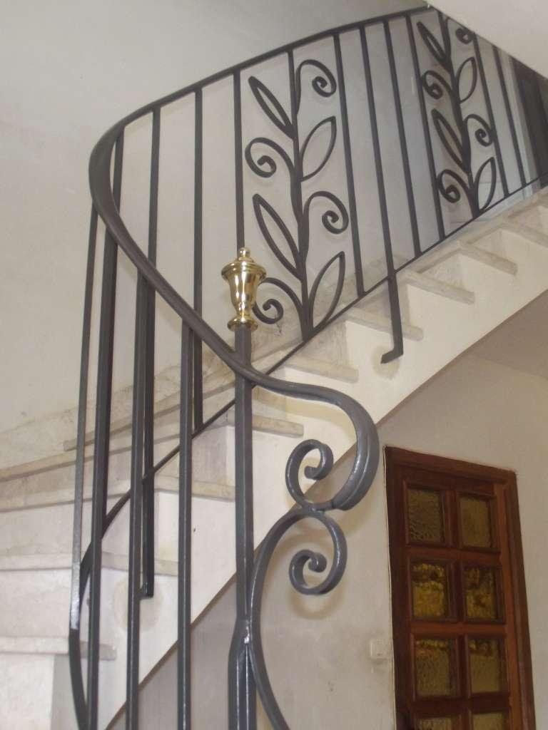 Rampe d'escalier débillardée - Art Selebard dans les Côtes-d'Armor