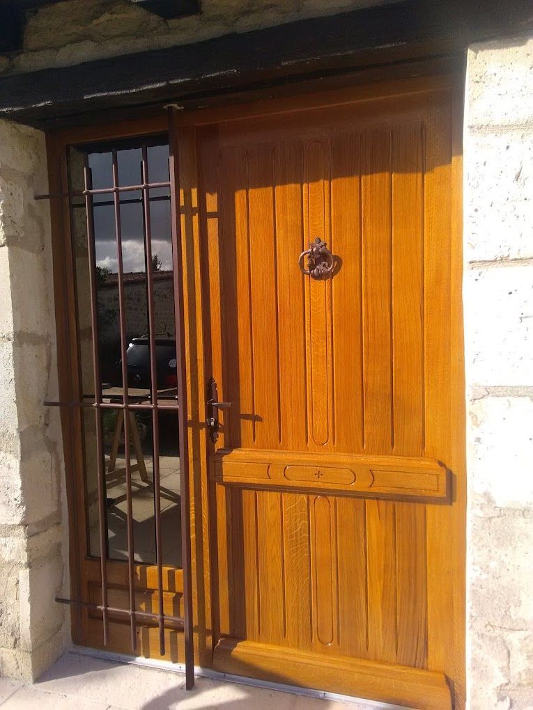 Porte entrée plus fenêtre