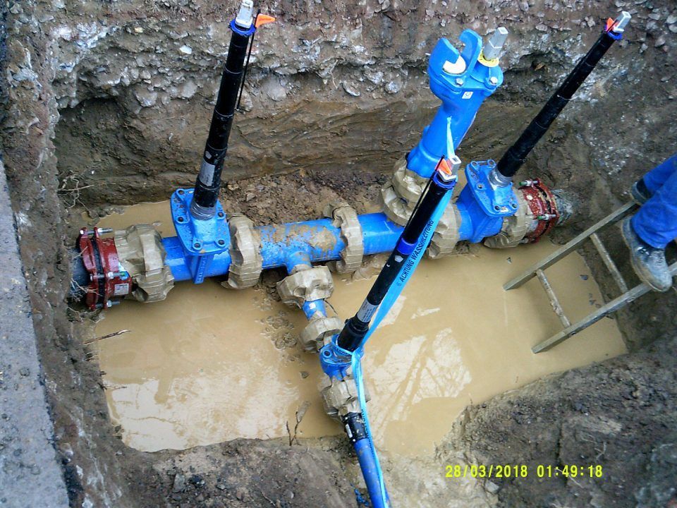 Rohrleitungen, Foto der Röder LTR Bau GmbH & Co. KG