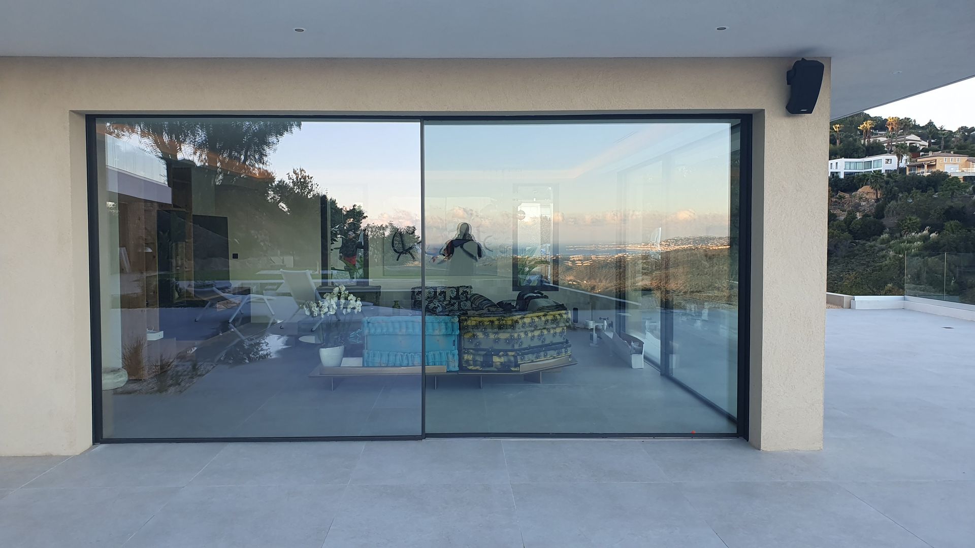 Coulissant minimaliste avec dormant caché