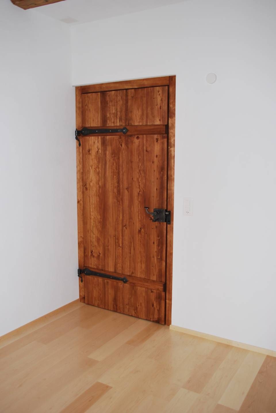 Holztür von der Schreinerei Hanselmann GmbH