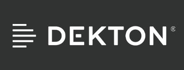 Logotipo de DEKTON sobre un fondo gris oscuro, con un icono de rayas blancas y el nombre de la marca