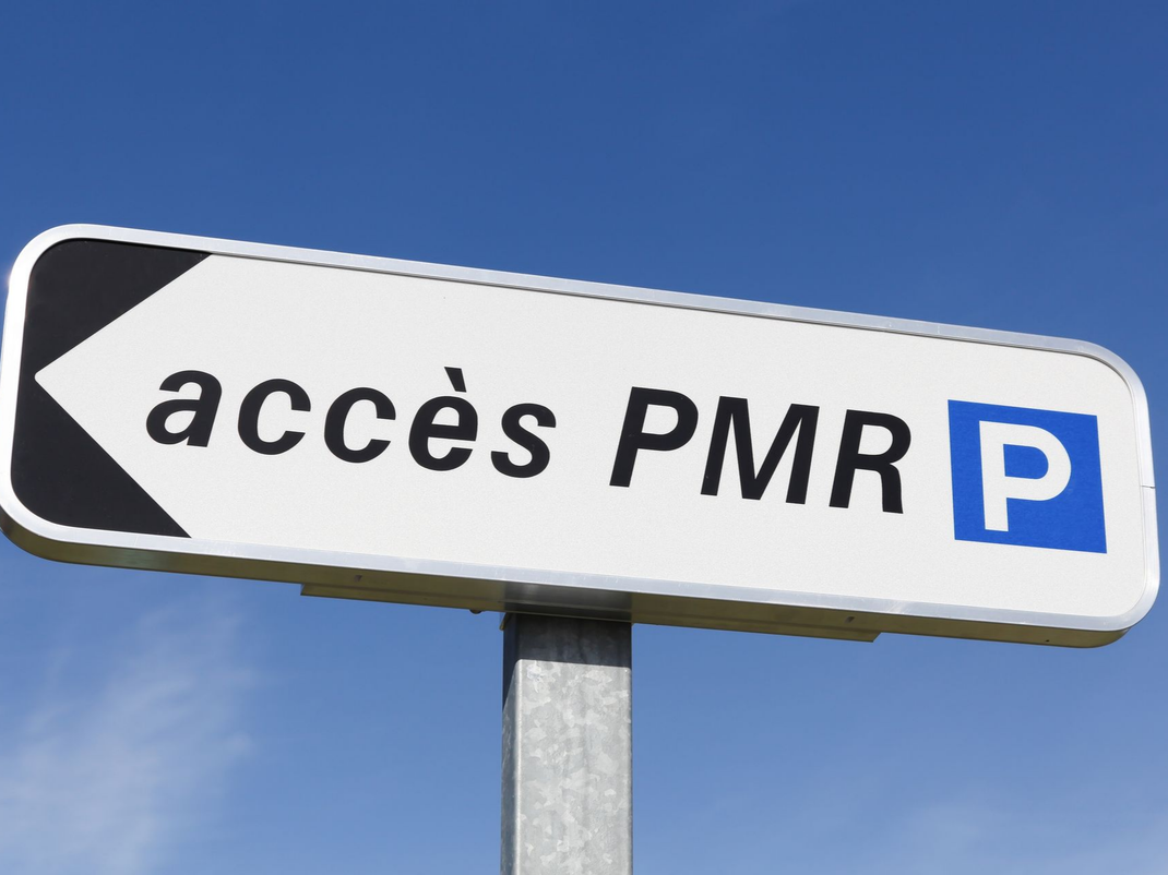 Panneau d'accès PMR