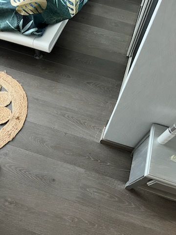 Parquet en bois gris