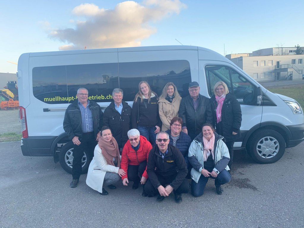 Müllhaupt  Busbetrieb
Taxi & Carreisen  Aadorf