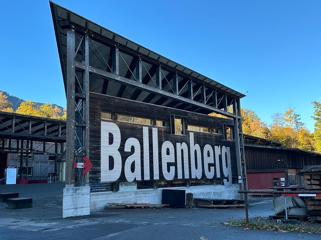 Müllhaupt  Busbetrieb
Taxi & Carreisen  Aadorf