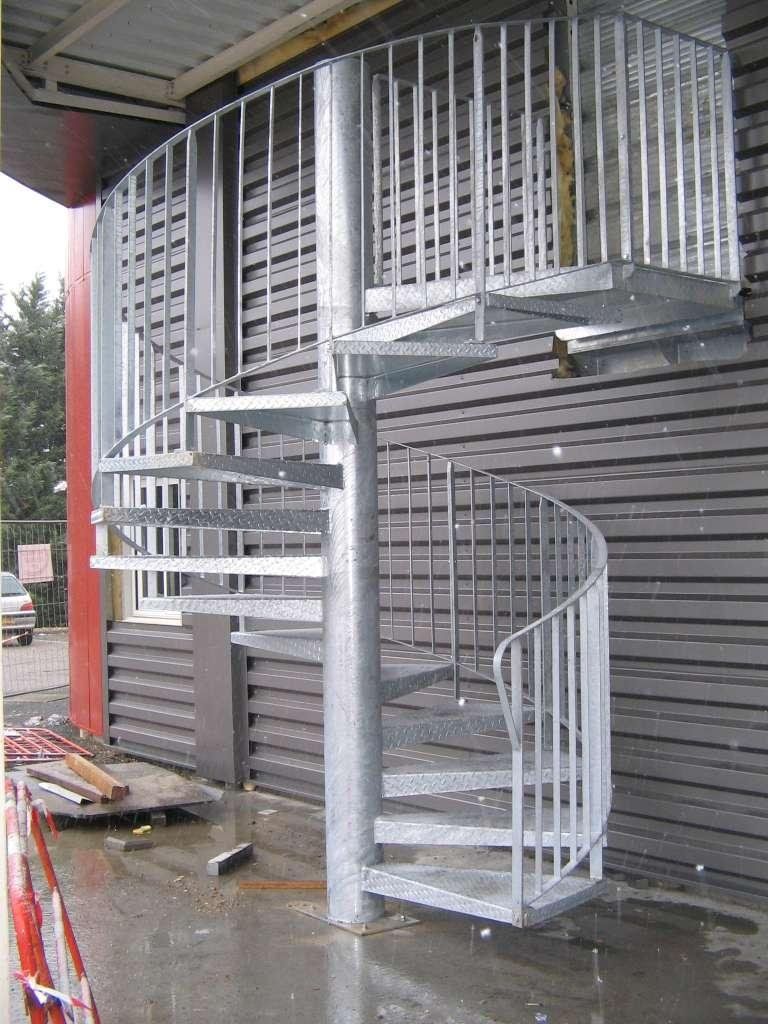 Escalier métallique
