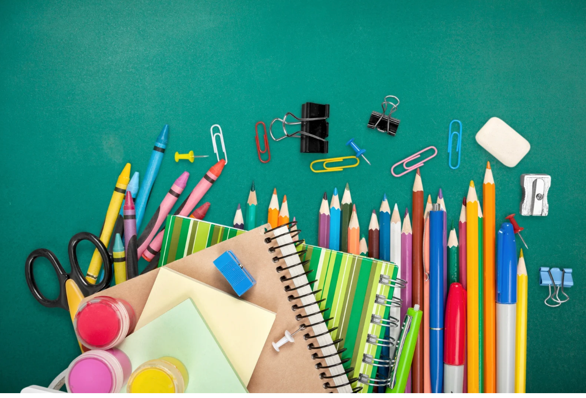 Devoirs sans conflits : comment rendre votre enfant autonome et efficace ?
Chaque soir, les devoirs peuvent rapidement devenir une source de stress : conflits, procrastination, manque de concentration, oublis, dépendance au parent…
Et si les devoirs devenaient au contraire une occasion d’apprendre à votre enfant à s’organiser, se concentrer et gagner en autonomie ?
Lors de cette conférence gratuite organisée pendant les journées portes ouvertes de Grandir en confiance / Bemy Care, découvrez des outils concrets pour :
✔ favoriser l’autonomie sans abandonner votre enfant
✔ éviter les tensions autour des devoirs
✔ améliorer la concentration et l’efficacité
✔ aider votre enfant à développer une vraie méthode de travail
Une conférence pratique, bienveillante et remplie de conseils applicables dès le lendemain à la maison.
Sur inscription lors des journées portes ouvertes de Bemy Care