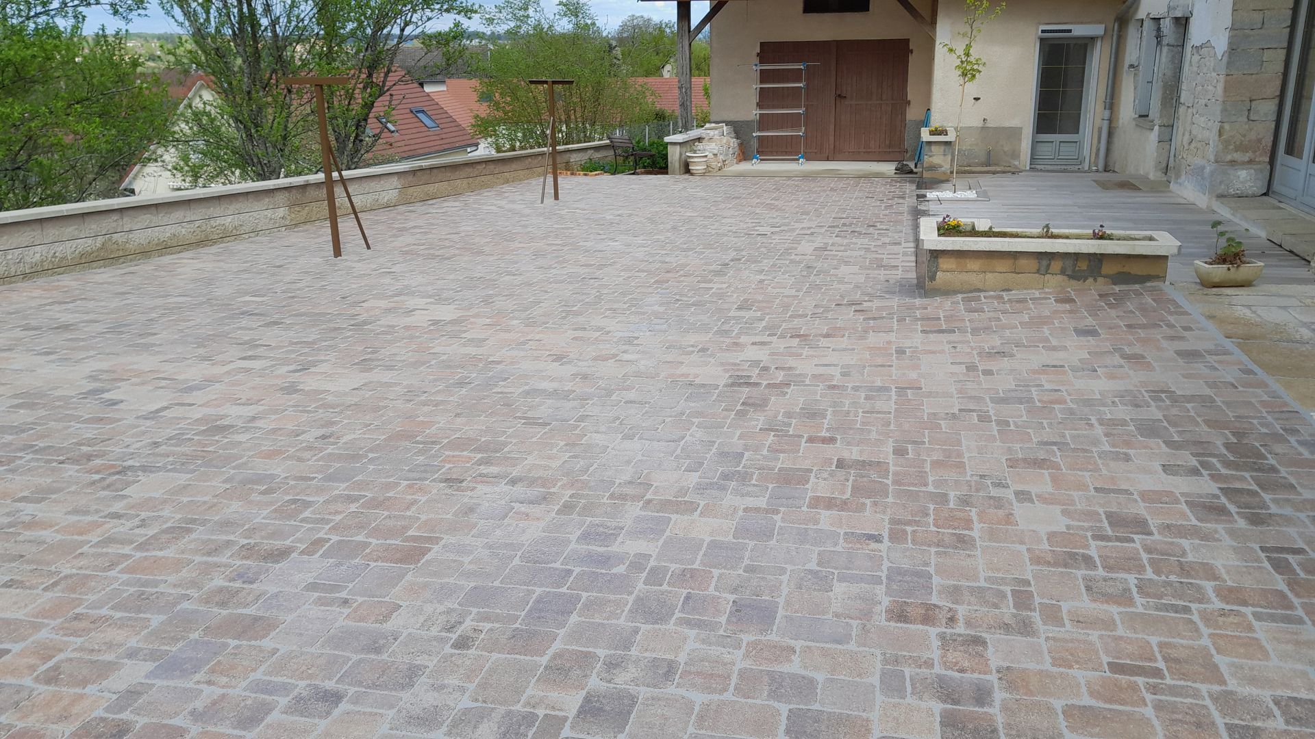 Pavée beige pour une allée