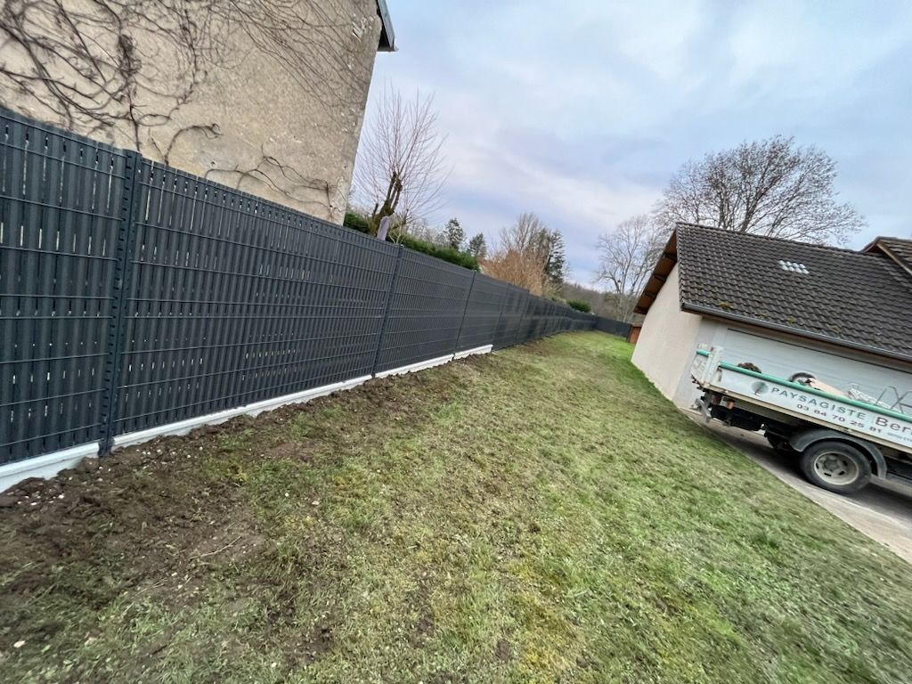 Clôtures grises pour particuliers