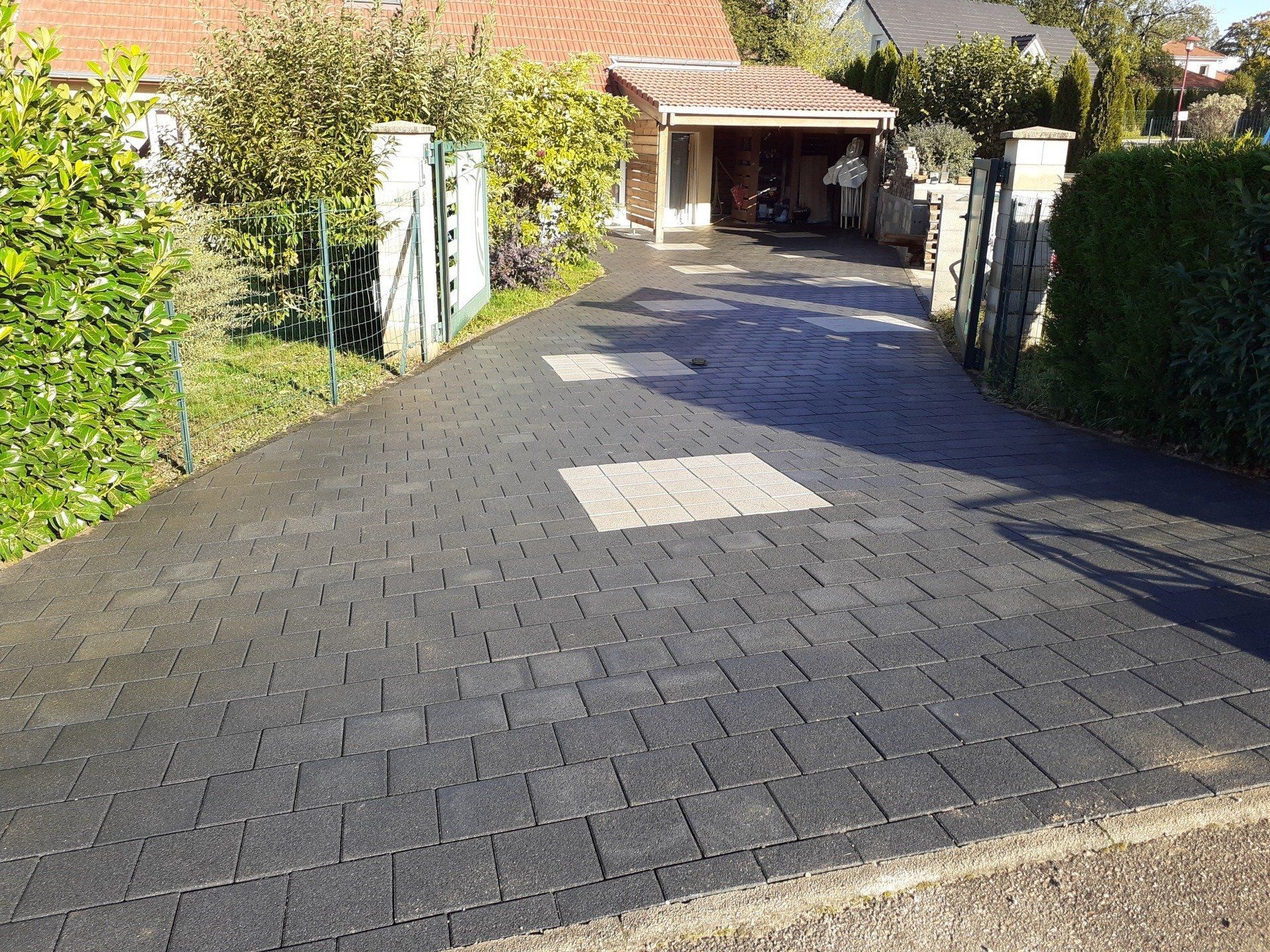 Pavage d'une allée de maison