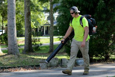 Mantenimiento jardin en Burgos