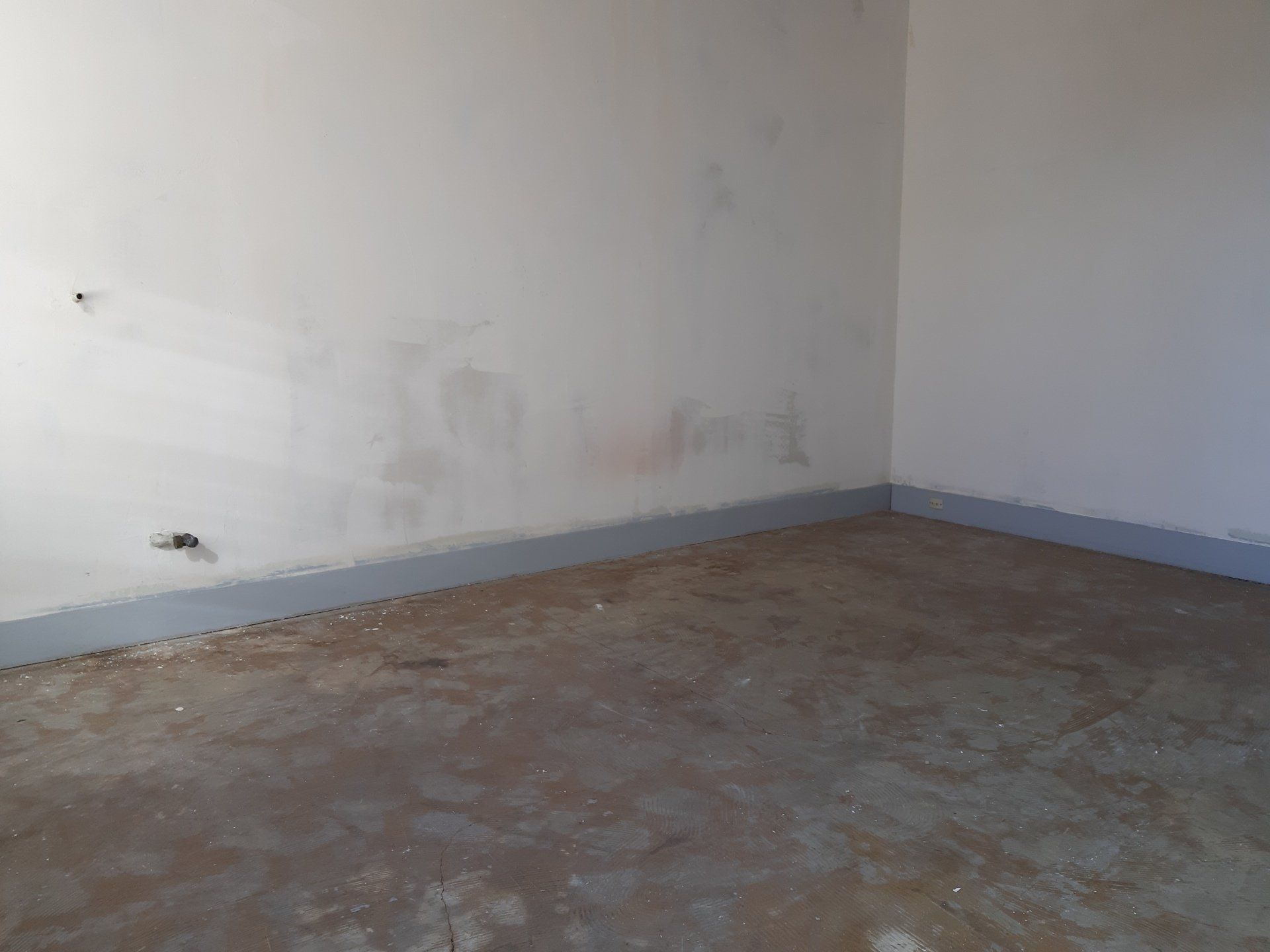 Après la dépose de la moquette 2