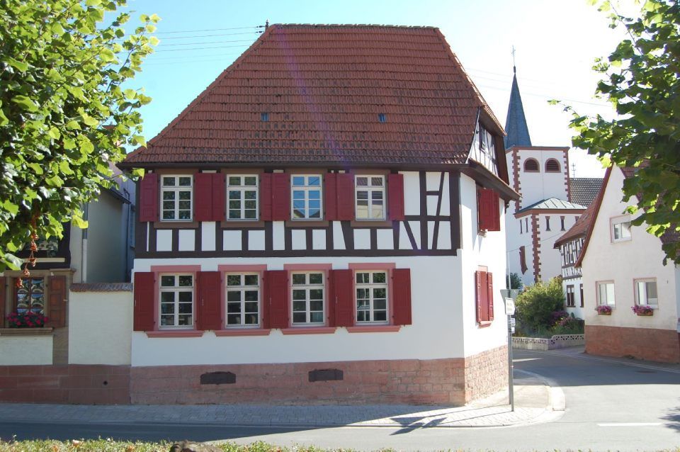 Gebäude der Tierarztpraxis Sina Ellenberger