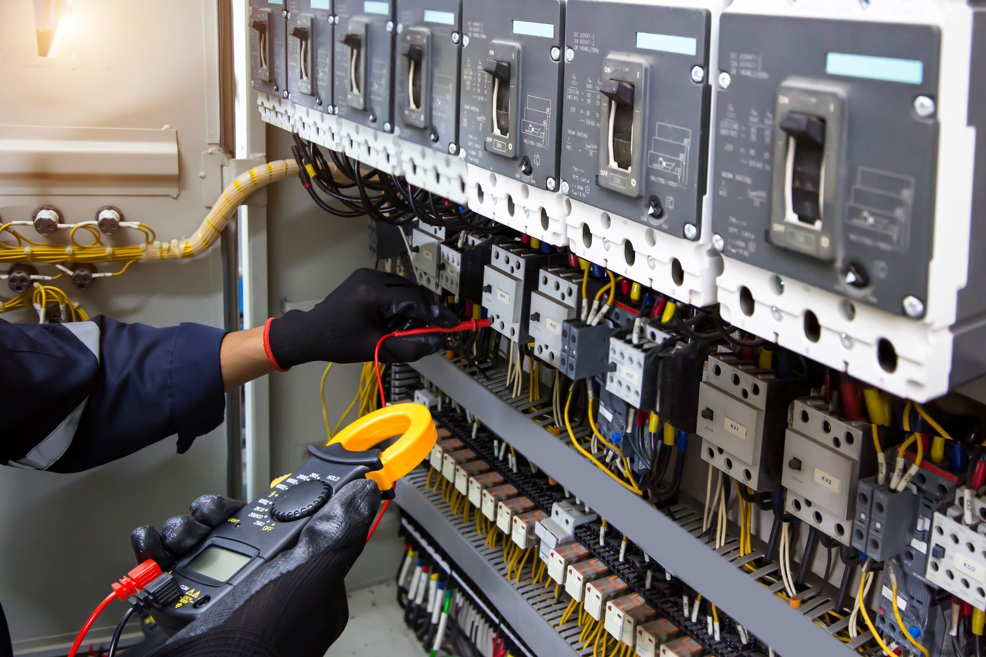 Un tableau électrique aux normes de sécurité électrique
