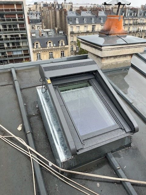 rempalcement Velux avec volets roulants
