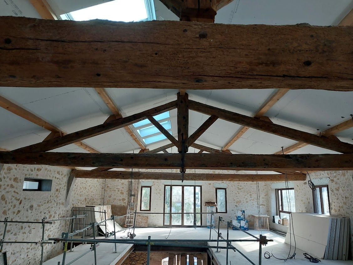 Travaux dans une maison neuve