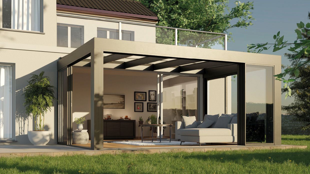 Wintergarten mit offener Glastür