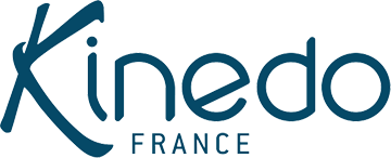 Le logo bleu foncé de Kinedo France, avec une typographie stylisée et une icône graphique.