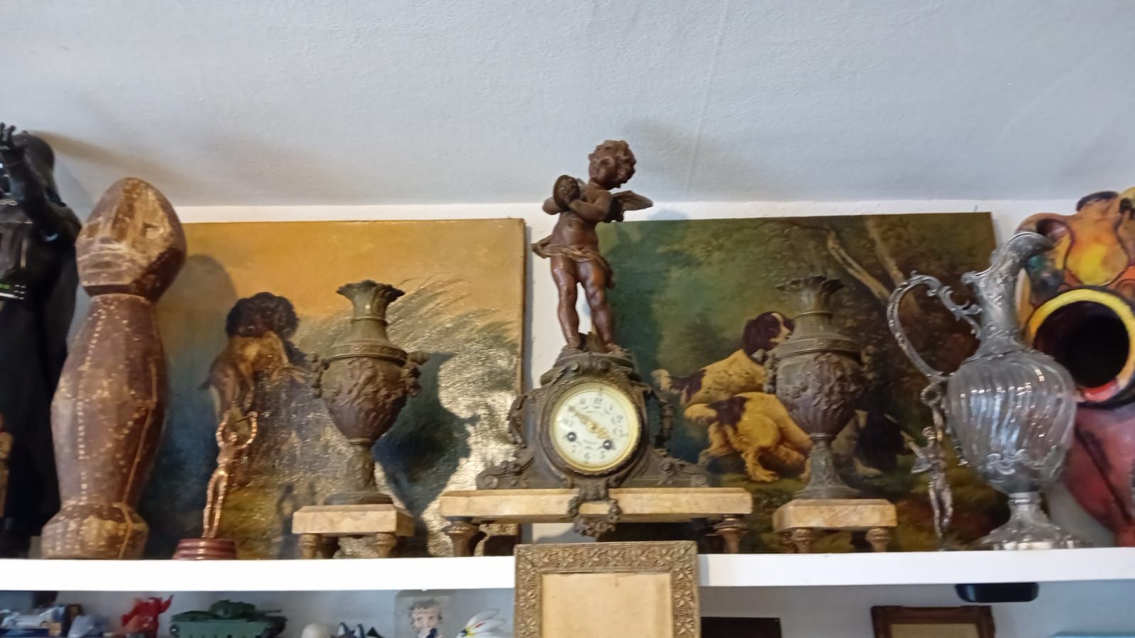 Statues et tableaux dans notre boutique